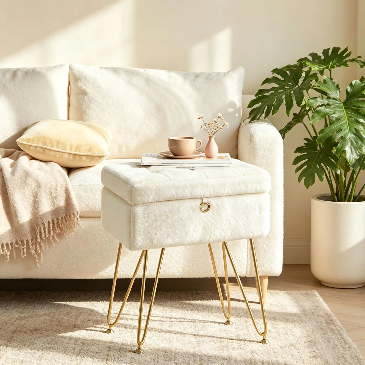 Tabouret Nuage — fausse fourrure, coffre de rangement et pieds dorés – vue 4